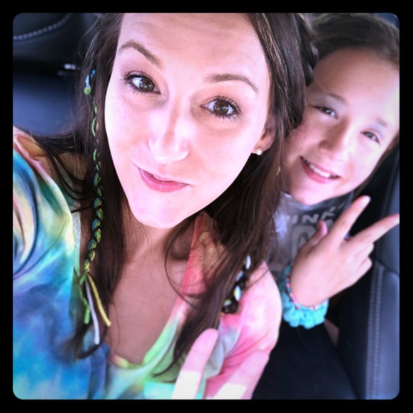 Meet your Posher, Nikki - Picture 1 of 1